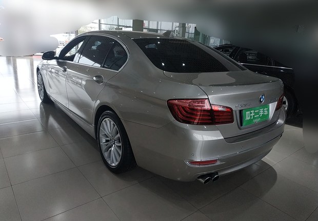 宝马5系 525Li 2017款 2.0T 自动 汽油 豪华设计套装 (国Ⅴ) 