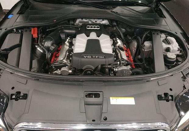 奥迪A8L 45 [进口] 2013款 3.0T 自动 汽油 舒适型 