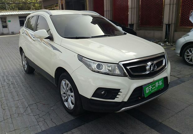 北京汽车绅宝X55 2016款 1.5L 手动 舒适版 (国Ⅴ) 