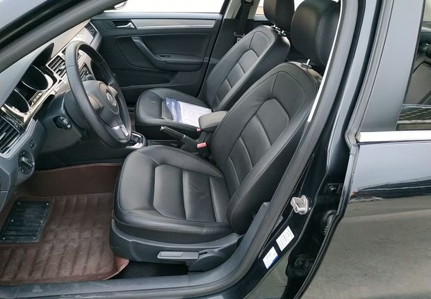 大众宝来 2013款 1.6L 自动 4门5座三厢车 舒适型 (国Ⅳ) 