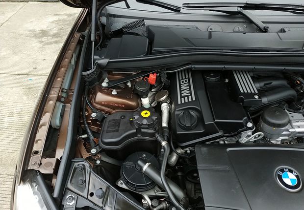 宝马X1 sDrive18i 2013款 2.0L 自动 后驱 汽油 领先型 (国Ⅳ) 