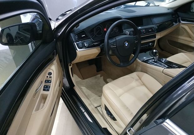 宝马5系 525Li 2013款 2.0T 自动 汽油 领先型 (国Ⅳ) 