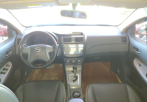比亚迪L3 2013款 1.5L 自动 舒适型 (国Ⅳ) 