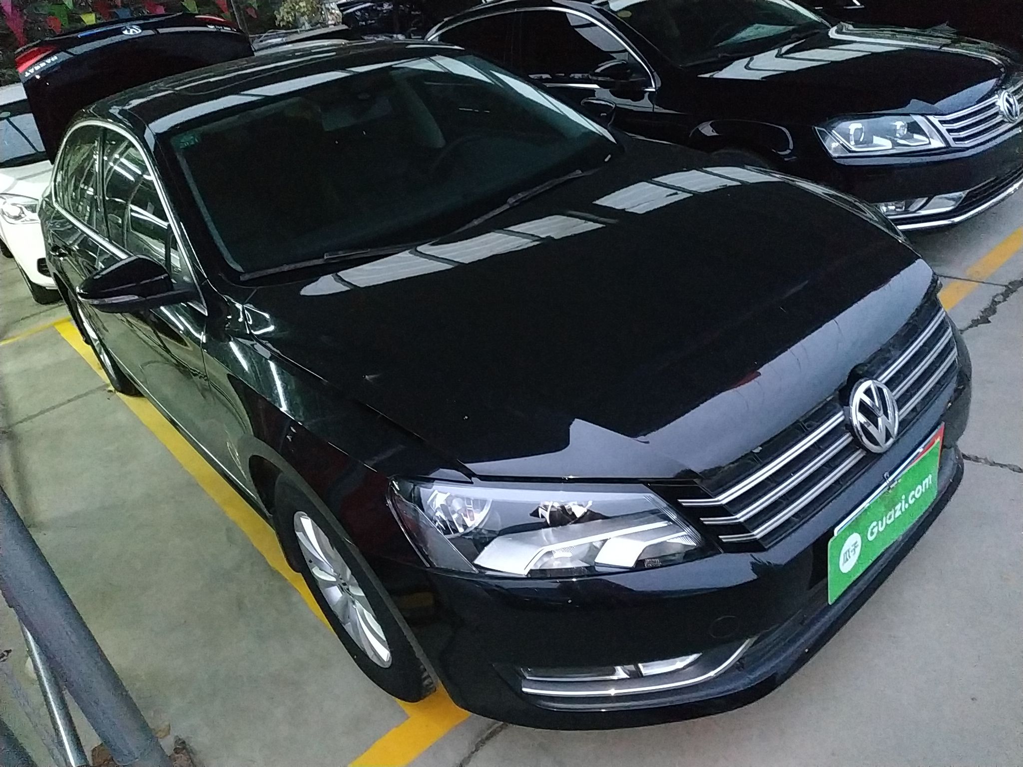 大众帕萨特 2015款 1.8t 自动 汽油 尊荣版 (国Ⅴ)