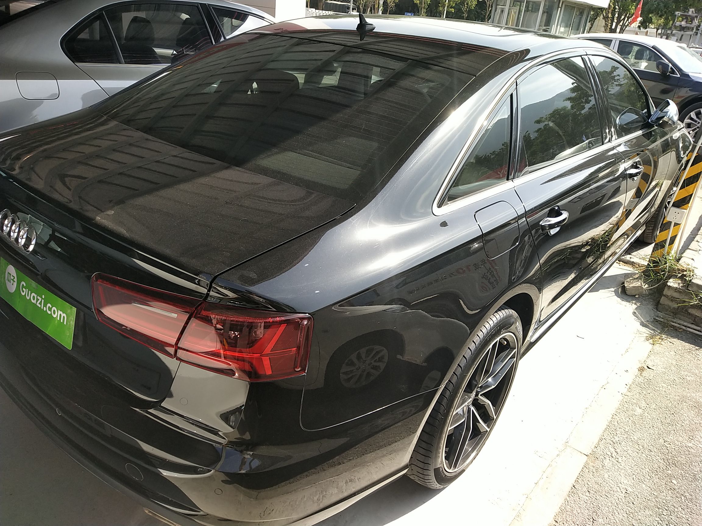 奥迪a6l 45tfsi 2017款 3.0t 自动 运动型(国)