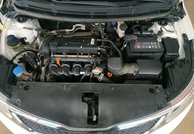 起亚K2 2015款 1.4L 自动 4门5座三厢车 GLS (国Ⅳ) 