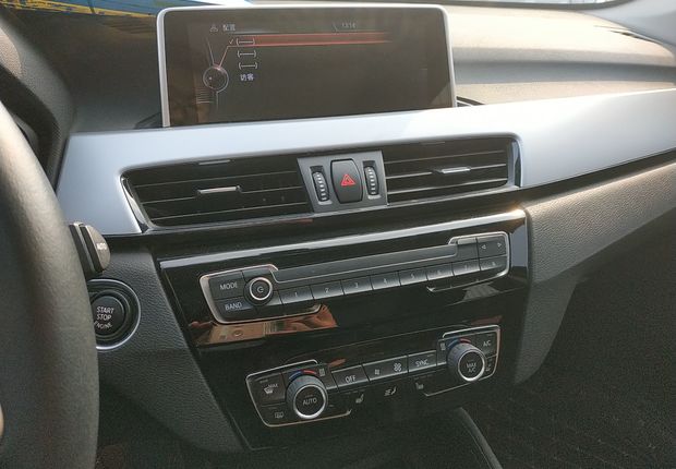 宝马X1 sDrive18Li 2016款 1.5T 自动 前驱 汽油 尊享型 (国Ⅴ) 