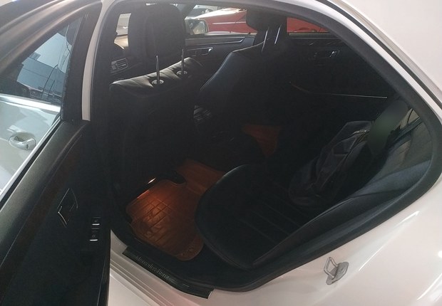 奔驰E级 E260L 2015款 2.0T 自动 汽油 豪华型 (国Ⅳ) 