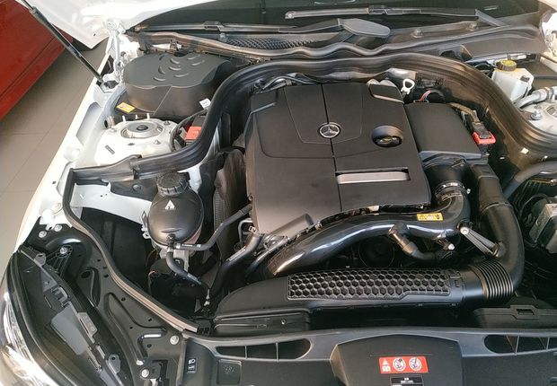奔驰E级 E260L 2015款 2.0T 自动 汽油 豪华型 (国Ⅳ) 