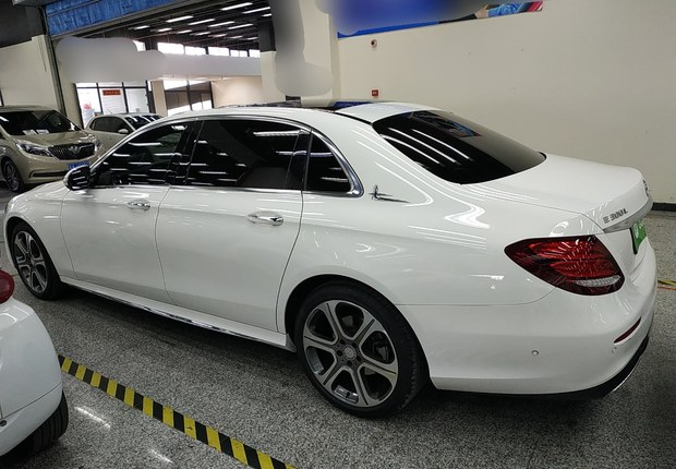 奔驰E级 E300L 2016款 2.0T 自动 汽油 运动豪华型 (国Ⅴ) 