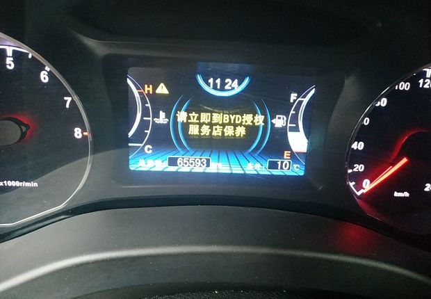 比亚迪宋 2016款 1.5T 手动 豪华型 (国Ⅴ) 