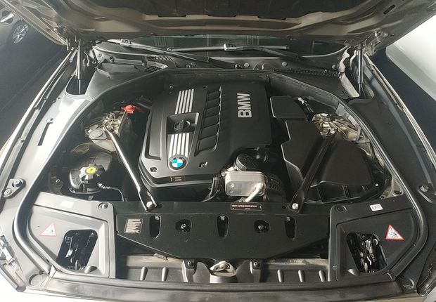 宝马5系 528Li 2011款 3.0L 自动 汽油 领先型 (国Ⅳ) 