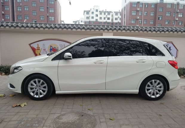 奔驰B级 B180 [进口] 2012款 1.6T 自动 汽油 