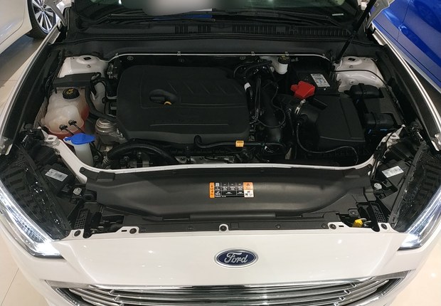 福特蒙迪欧 2017款 1.5T 自动 EcoBoost180时尚型 (国Ⅴ) 