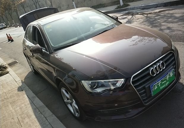 奥迪A3 35TFSI 2014款 1.4T 自动 舒适型Limousine (国Ⅳ) 