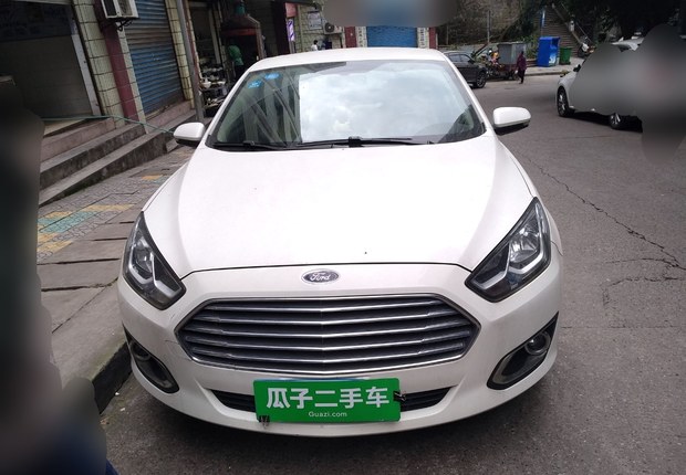 福特福睿斯 2015款 1.5L 手动 舒适型 (国Ⅴ) 