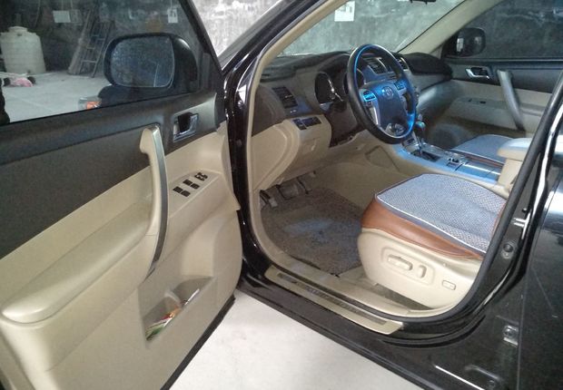 丰田汉兰达 2012款 2.7L 自动 前驱 豪华版 (国Ⅳ) 