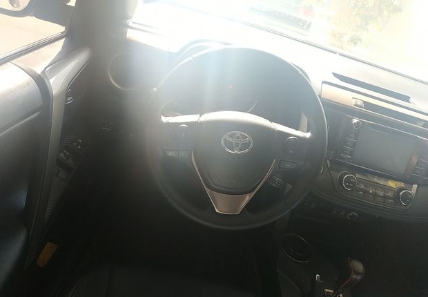 丰田RAV4 2013款 2.0L 自动 四驱 新锐型 (国Ⅳ) 