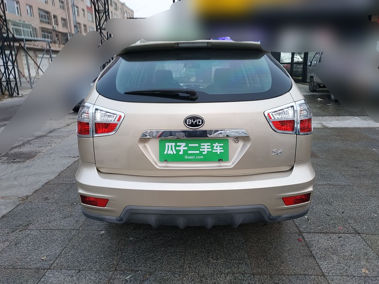 比亚迪S6 白金版 2013款 2.0L 手动 前驱 豪华型 (国Ⅳ) 