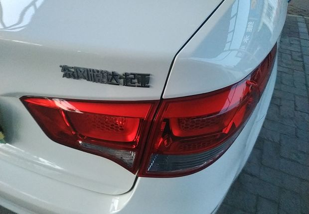 起亚K2 2015款 1.4L 自动 4门5座三厢车 GLS (国Ⅳ) 