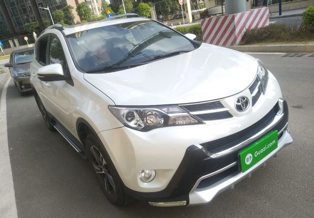 丰田RAV4 2015款 2.0L 自动 前驱 风尚版 (国Ⅴ) 