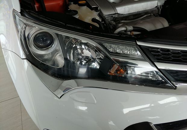 丰田RAV4 2013款 2.5L 自动 四驱 豪华型 (国Ⅳ) 