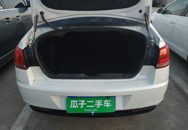 雪铁龙世嘉 2016款 1.6L 自动 4门5座三厢车 经典品尚型 (国Ⅴ) 