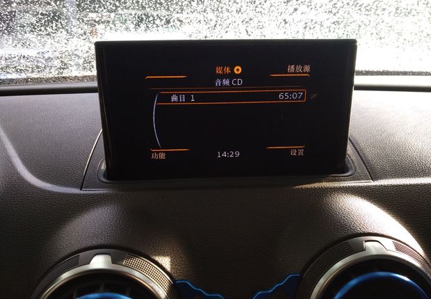 奥迪A3 35TFSI 2014款 1.4T 自动 进取型Limousine (国Ⅳ) 