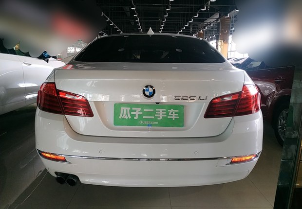 宝马5系 525Li 2017款 2.0T 自动 汽油 豪华设计套装 (国Ⅴ) 