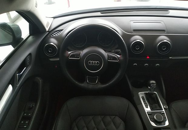 奥迪A3 35TFSI 2016款 1.4T 自动 汽油 领英型Sportback (国Ⅴ) 