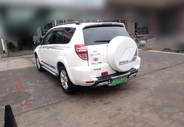 丰田RAV4 2011款 2.4L 自动 四驱 豪华型 (国Ⅳ) 