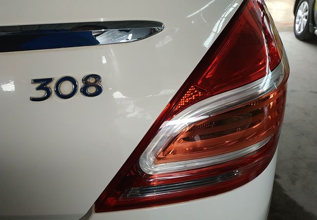 标致308 2012款 1.6L 手动 优尚型 (国Ⅳ) 