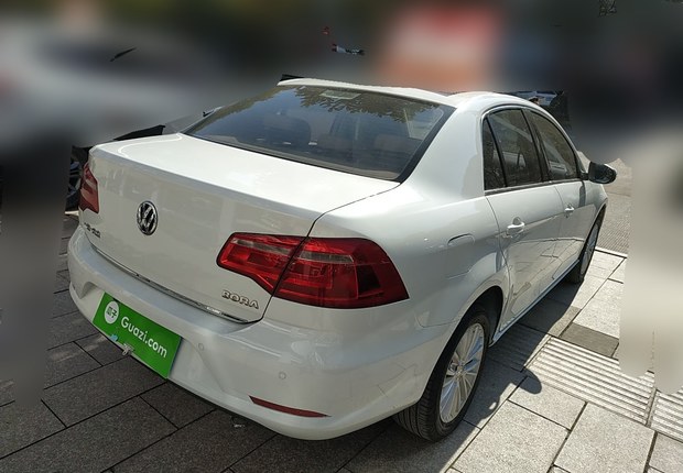 大众宝来 2013款 1.6L 自动 4门5座三厢车 豪华型 (国Ⅳ) 