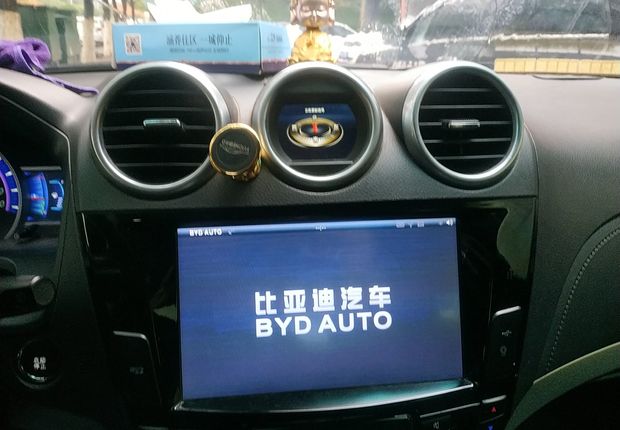 比亚迪S7 2015款 2.0T 自动 尊贵型 (国Ⅳ) 