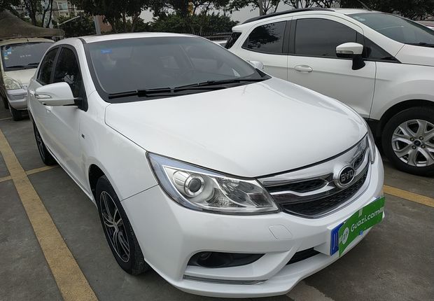 比亚迪速锐 2015款 1.5L 手动 豪华型 (国Ⅴ) 