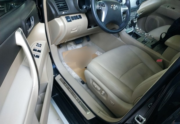 丰田汉兰达 2012款 3.5L 自动 四驱 豪华版 (国Ⅳ) 