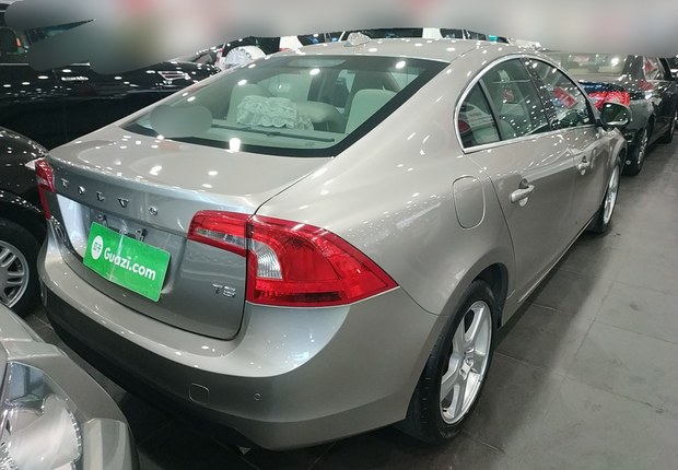 沃尔沃S60 [进口] 2012款 2.0T 自动 智尊版 