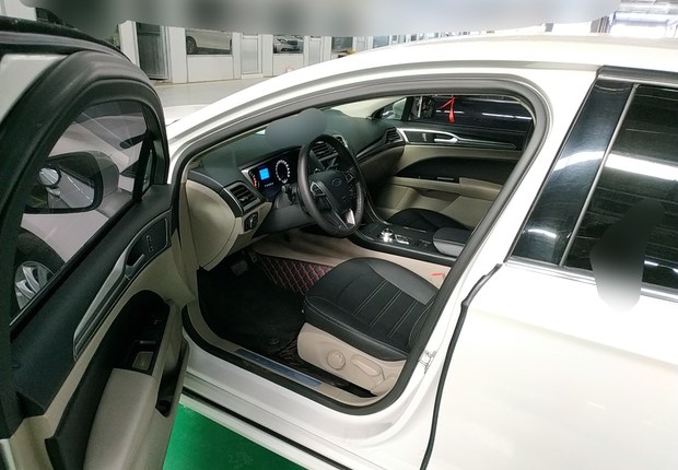 福特蒙迪欧 2017款 1.5T 自动 EcoBoost180舒适型 (国Ⅴ) 