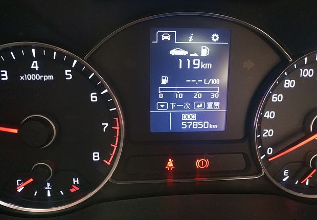 起亚K3 2013款 1.6L 手动 GLS (国Ⅳ) 