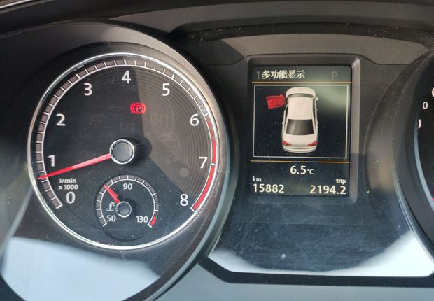 大众帕萨特 2016款 1.8T 自动 汽油 330TSI御尊版 (国Ⅴ) 