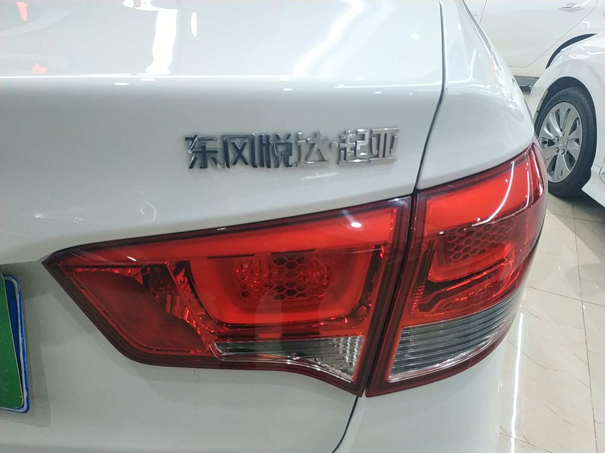 起亚K2 2015款 1.4L 自动 4门5座三厢车 GLS (国Ⅳ) 
