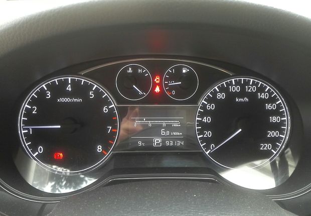 日产骐达 2011款 1.6L 自动 智能型 (国Ⅳ) 