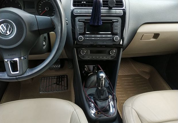 大众POLO 2011款 1.6L 自动 5门5座两厢车 致酷版 (国Ⅳ) 