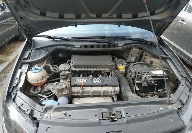 大众POLO 2011款 1.6L 自动 5门5座两厢车 致酷版 (国Ⅳ) 