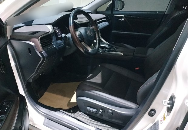 雷克萨斯RX 300 [进口] 2016款 2.0T 自动 前驱 舒适版 