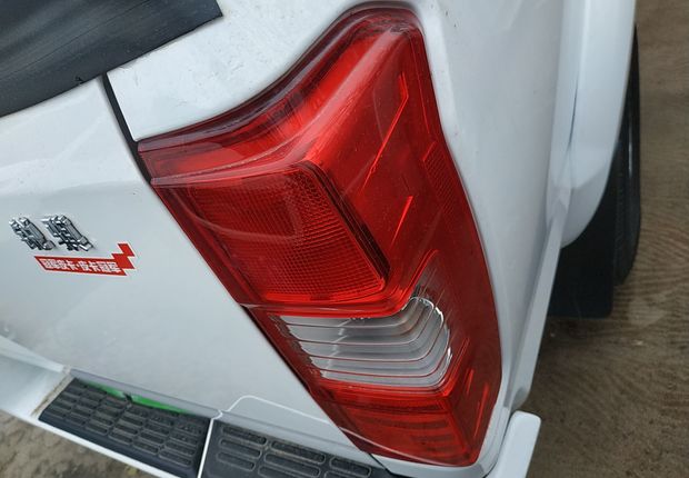 日产锐骐皮卡 2018款 2.5T 手动 柴油 标准型长货箱 (国Ⅴ) 