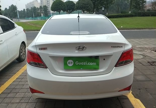 现代瑞纳 2014款 1.4L 手动 4门5座三厢车 智能型GLS (国Ⅳ) 