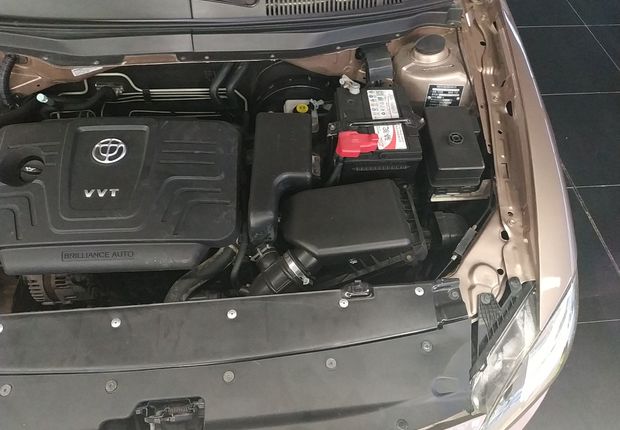 中华H530 2011款 1.6L 自动 豪华型 (国Ⅳ) 