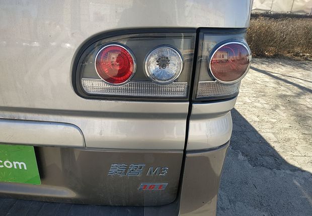 东风风行菱智 M3 2016款 1.6L 手动 7座 短车舒适型S 
