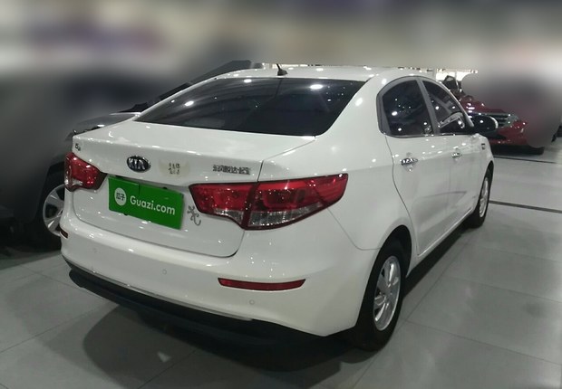 起亚K2 2015款 1.4L 手动 4门5座三厢车 GLS (国Ⅳ) 